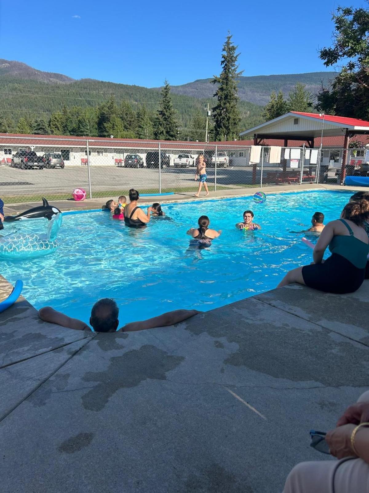 Paradise Motel Sicamous