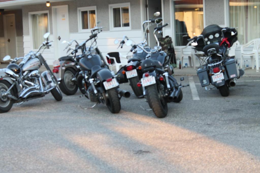 Motel Paradise Sicamous